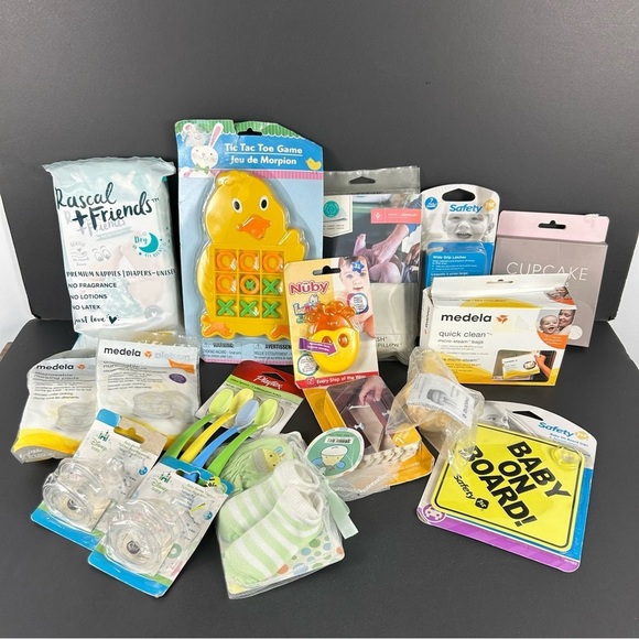 Lot of Infant baby shower gift set Accessories OS - Picture 3 of 13